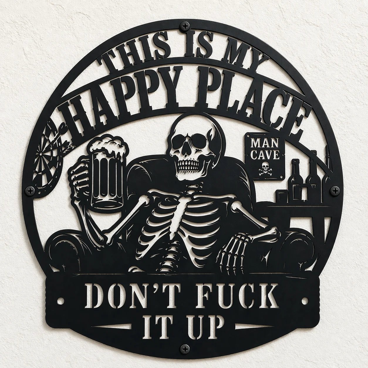 💀🍺 „Das ist mein Happy Place“ – Lustige Deko für die Männerhöhle