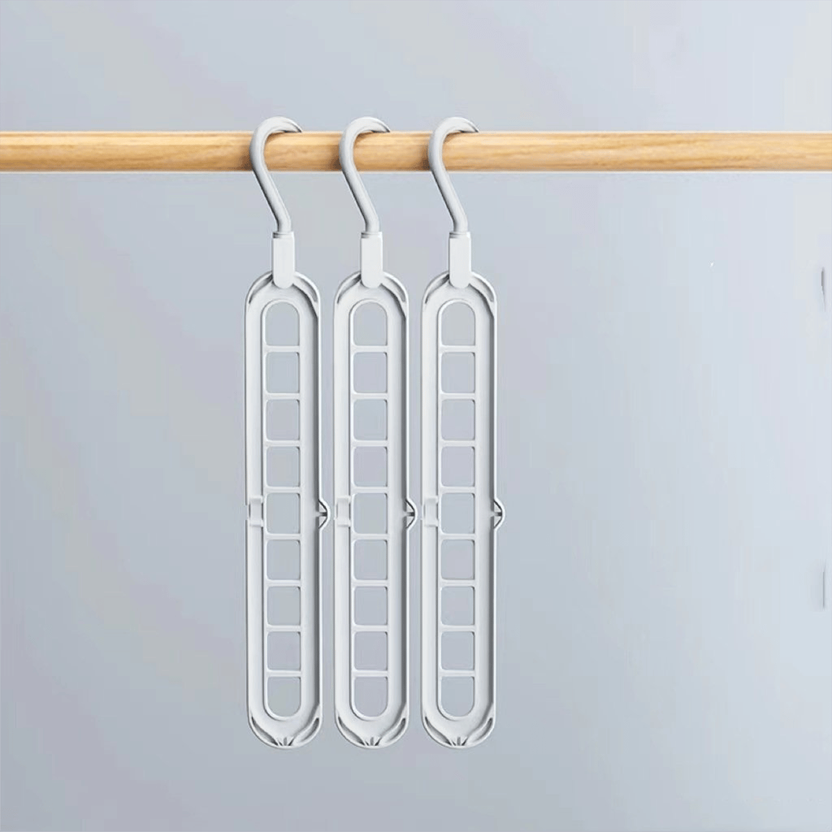 🔥👚 9-in-1 Smarter Kleiderbügel – Schaffen Sie 85 % mehr Platz in Ihrem Kleiderschrank!