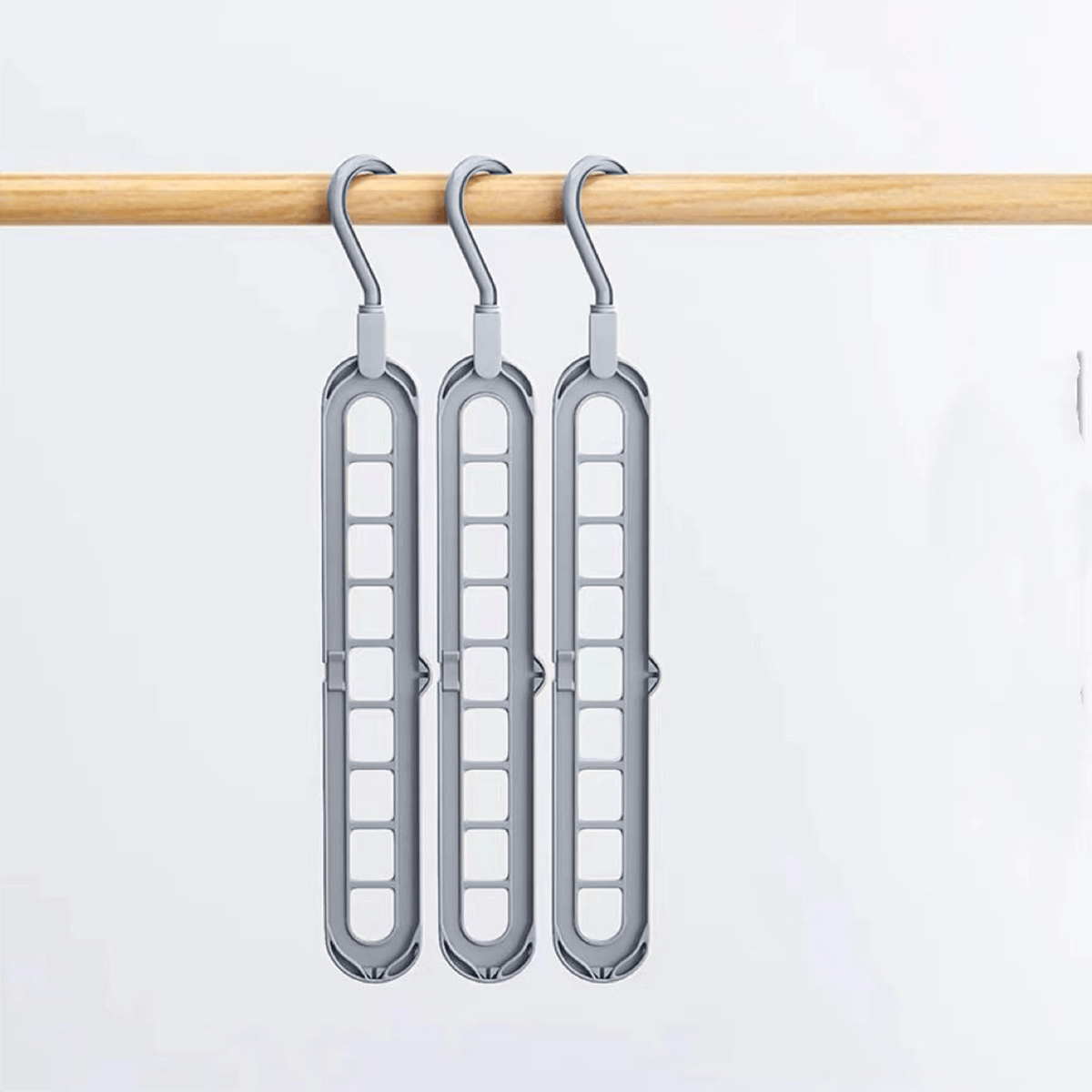 🔥👚 9-in-1 Smarter Kleiderbügel – Schaffen Sie 85 % mehr Platz in Ihrem Kleiderschrank!